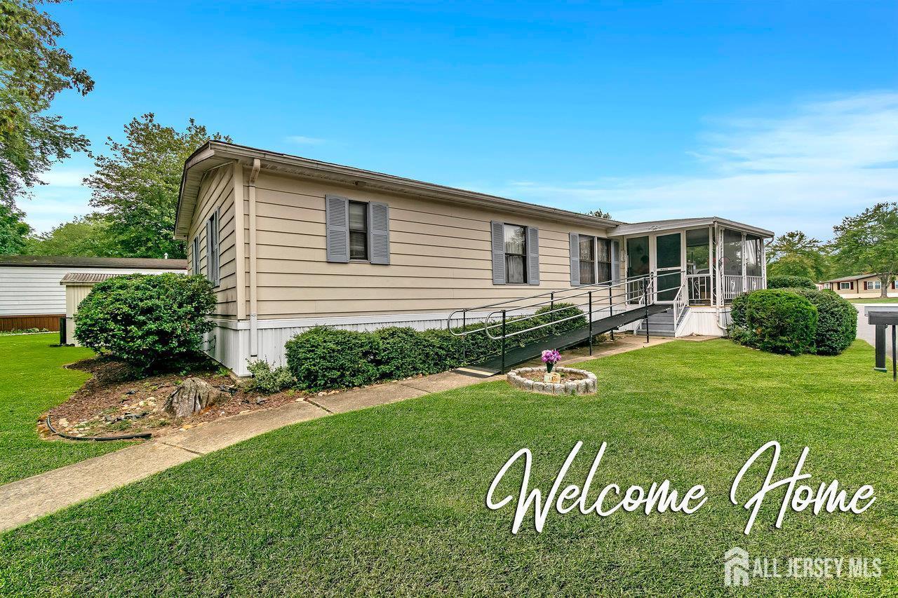 2004 Greenwood, Lindenwold, NJ, 08021