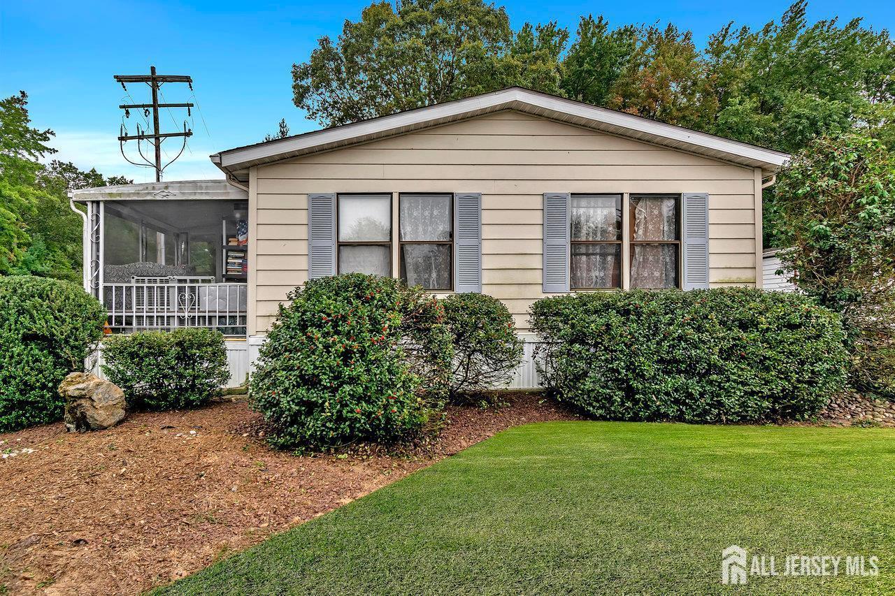 139 W Village, Spotswood, NJ, 08884