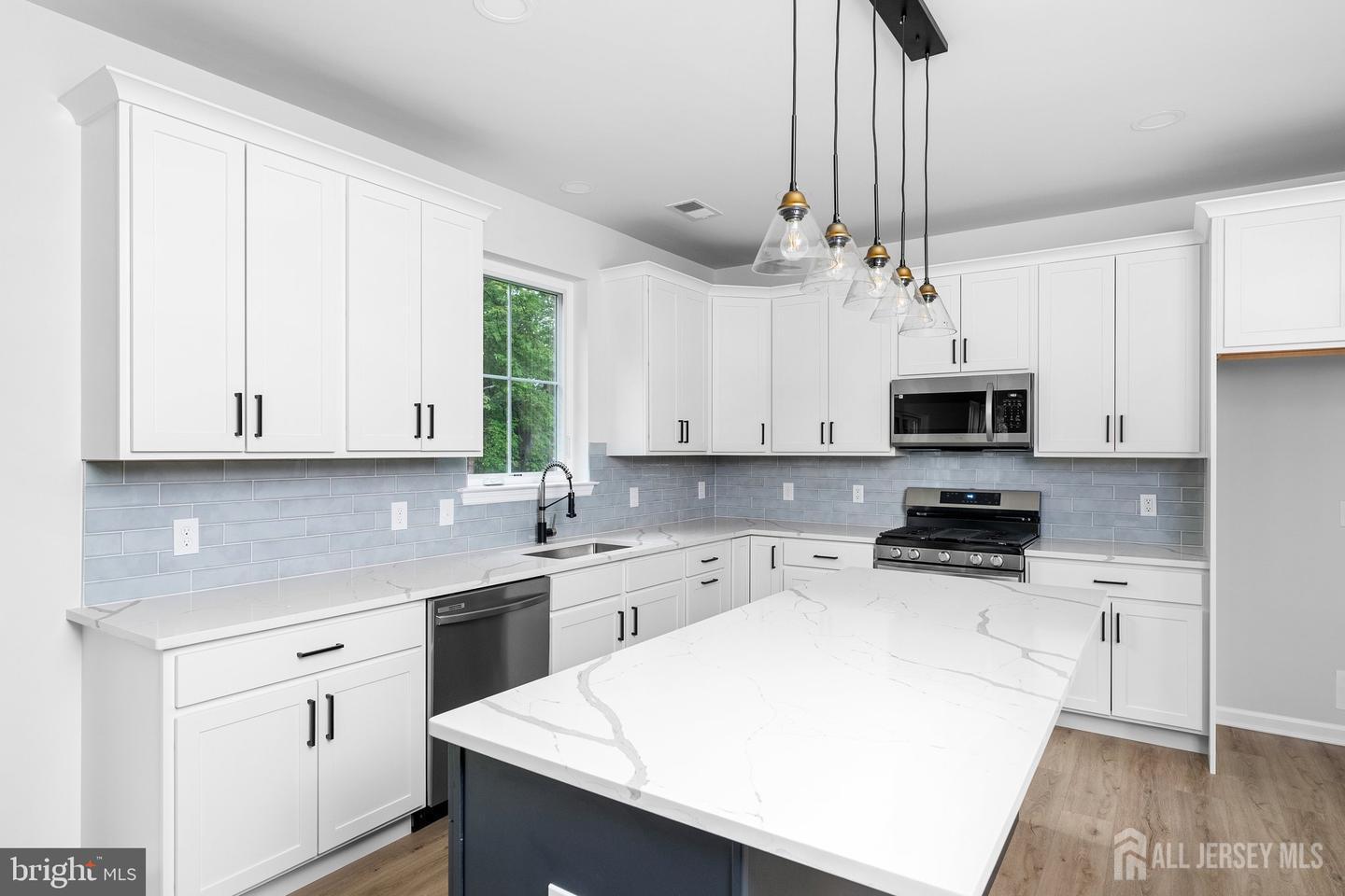 80 Taft, Hamilton, NJ, 08610