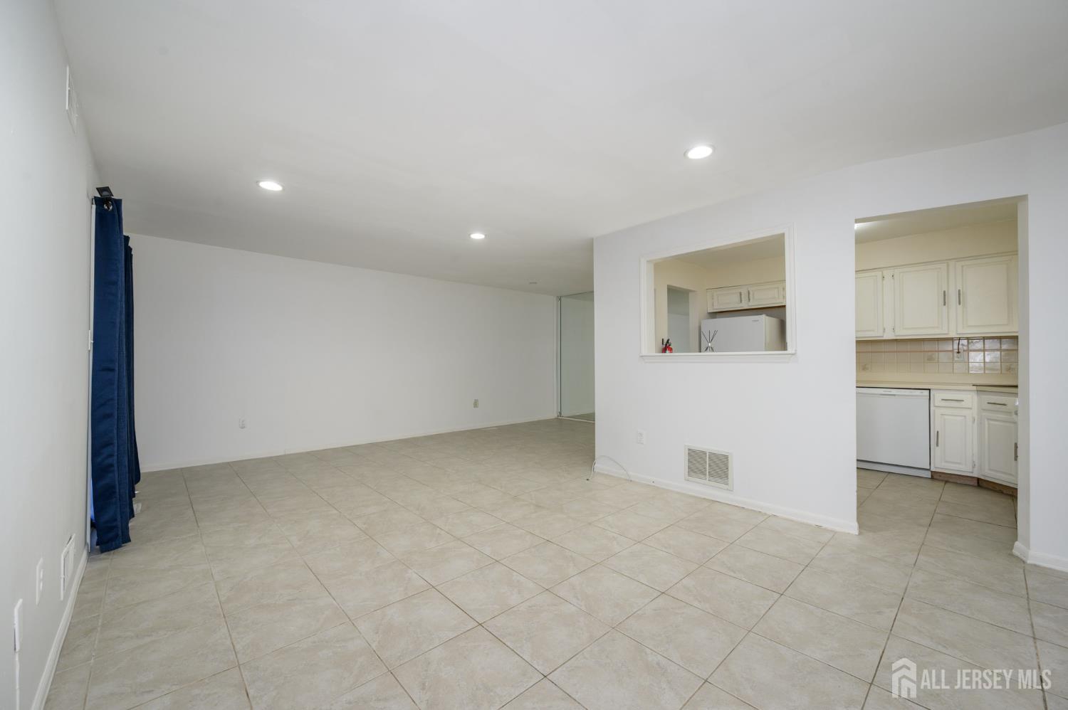 Homes for sale in Woodbridge Proper, NJ | 303 Michaels Ct, Woodbridge Proper, NJ 07095 | MLS# 2610084R