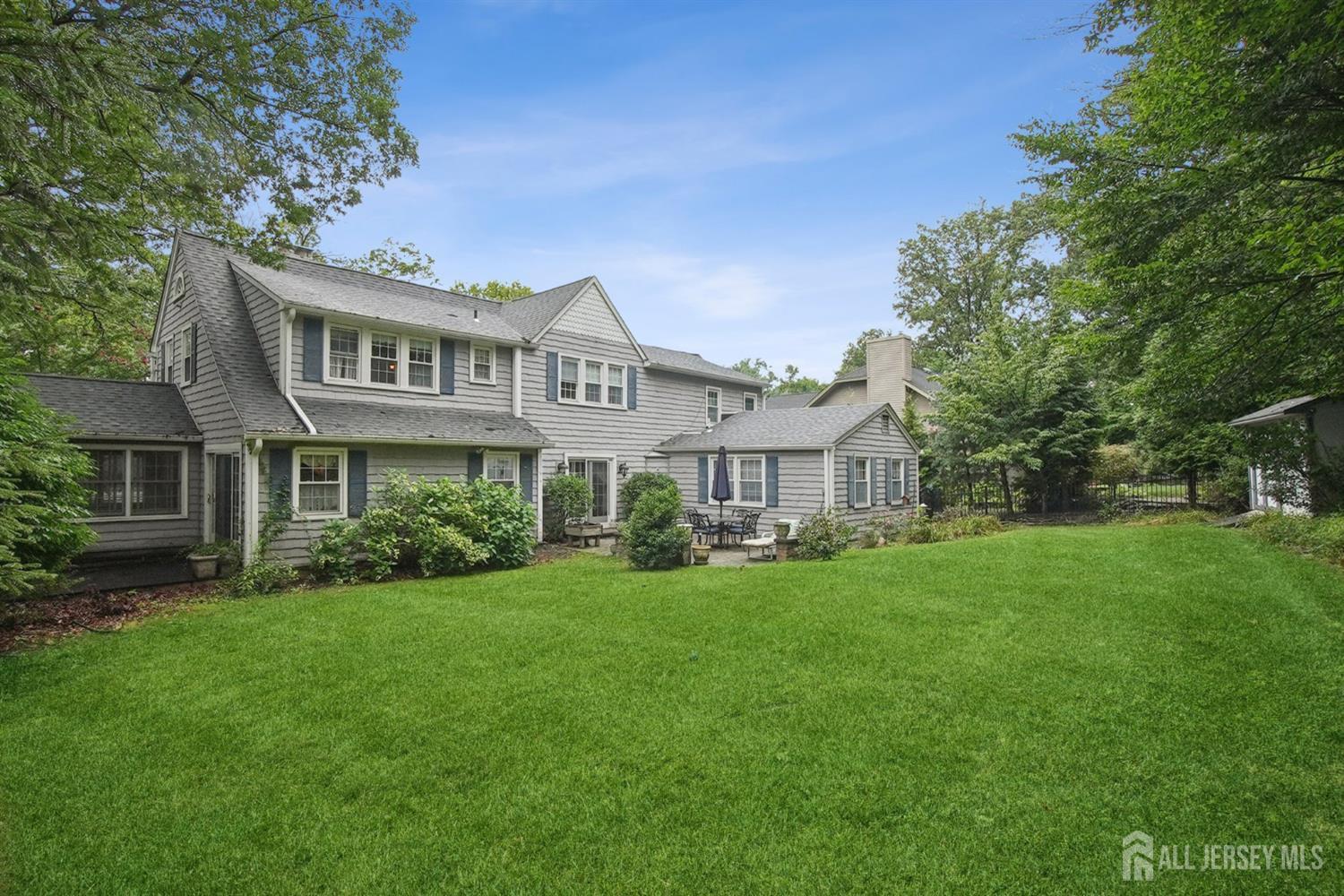 12 Edgewood, Edison, NJ, 08820