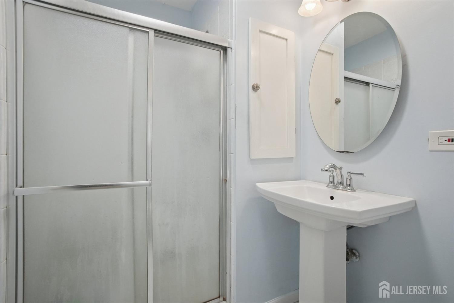 12 Edgewood, Edison, NJ, 08820