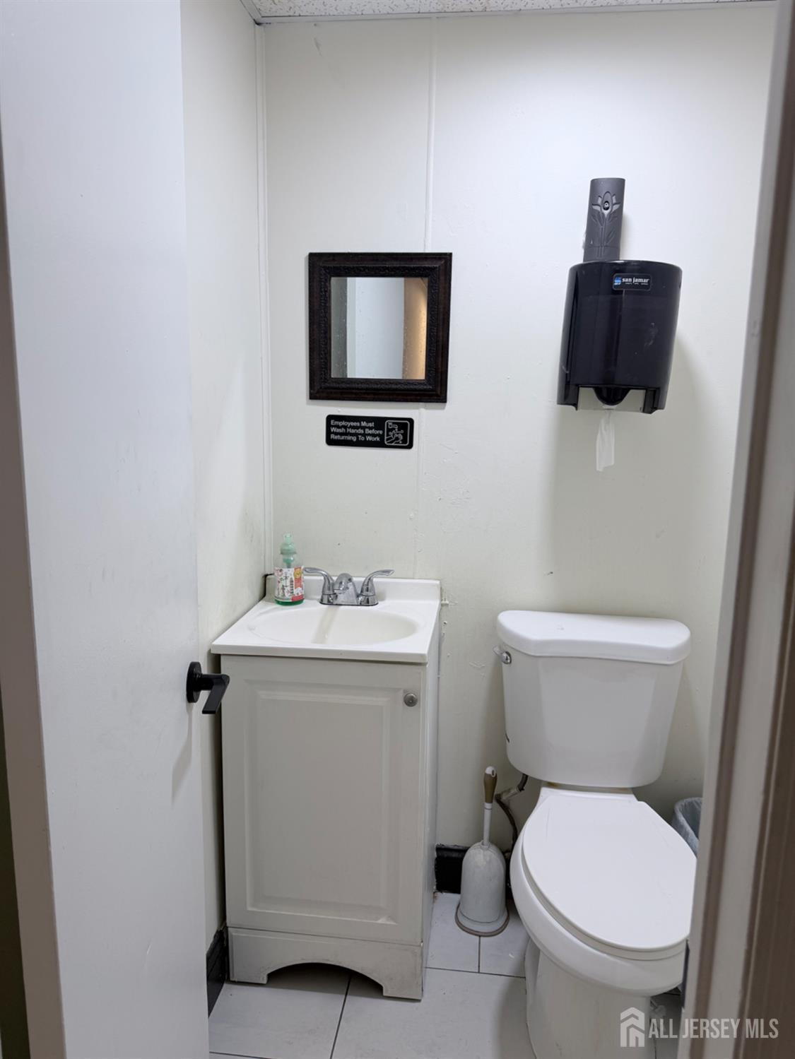 999 Amboy, Edison, NJ, 08837