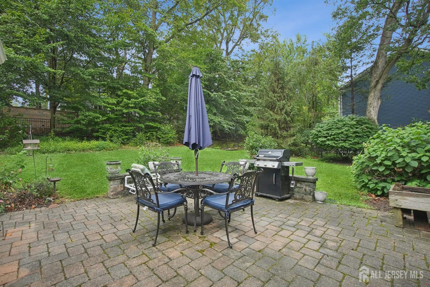 12 Edgewood, Edison, NJ, 08820