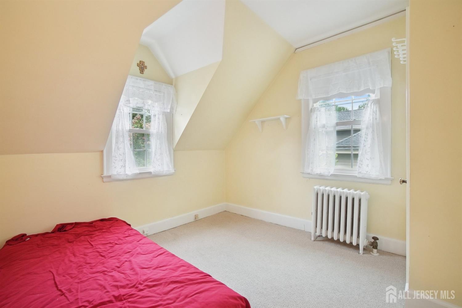 12 Edgewood, Edison, NJ, 08820