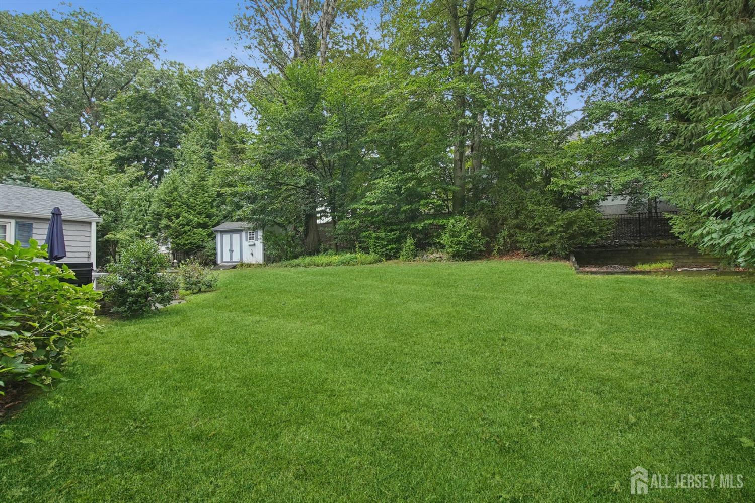 12 Edgewood, Edison, NJ, 08820