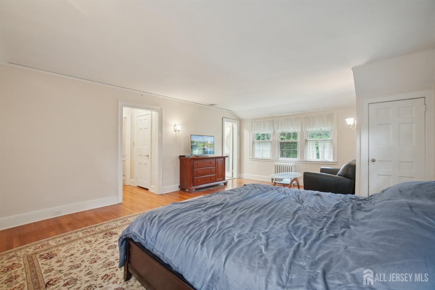 12 Edgewood, Edison, NJ, 08820