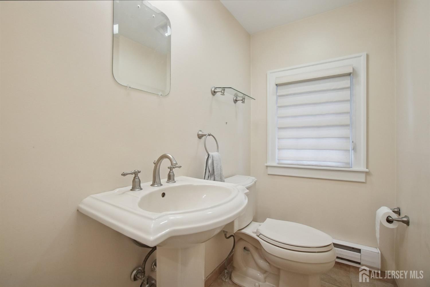 12 Edgewood, Edison, NJ, 08820