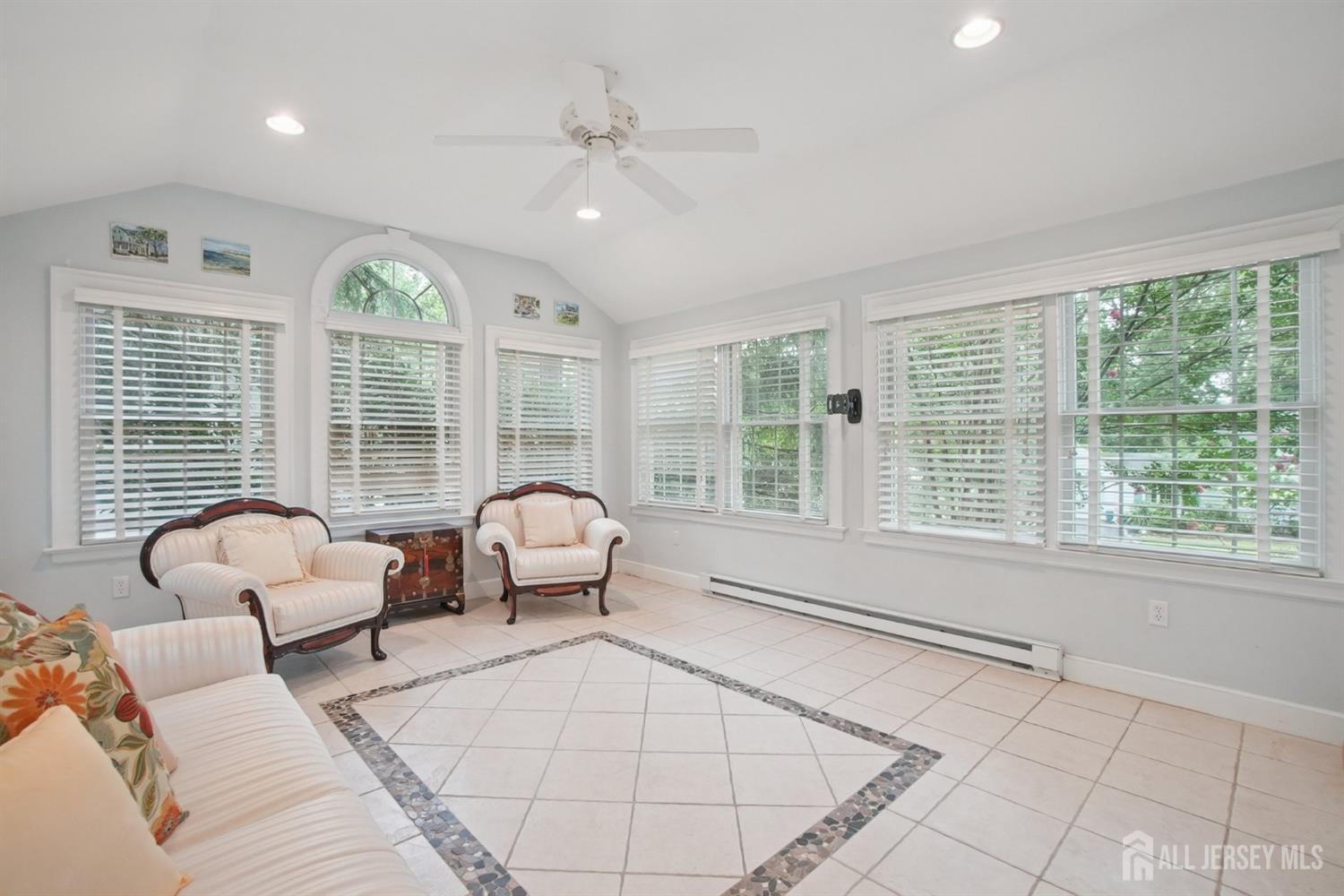 12 Edgewood, Edison, NJ, 08820