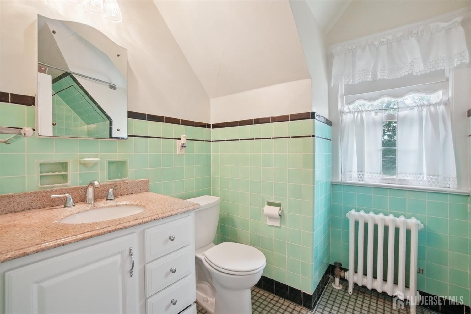 12 Edgewood, Edison, NJ, 08820