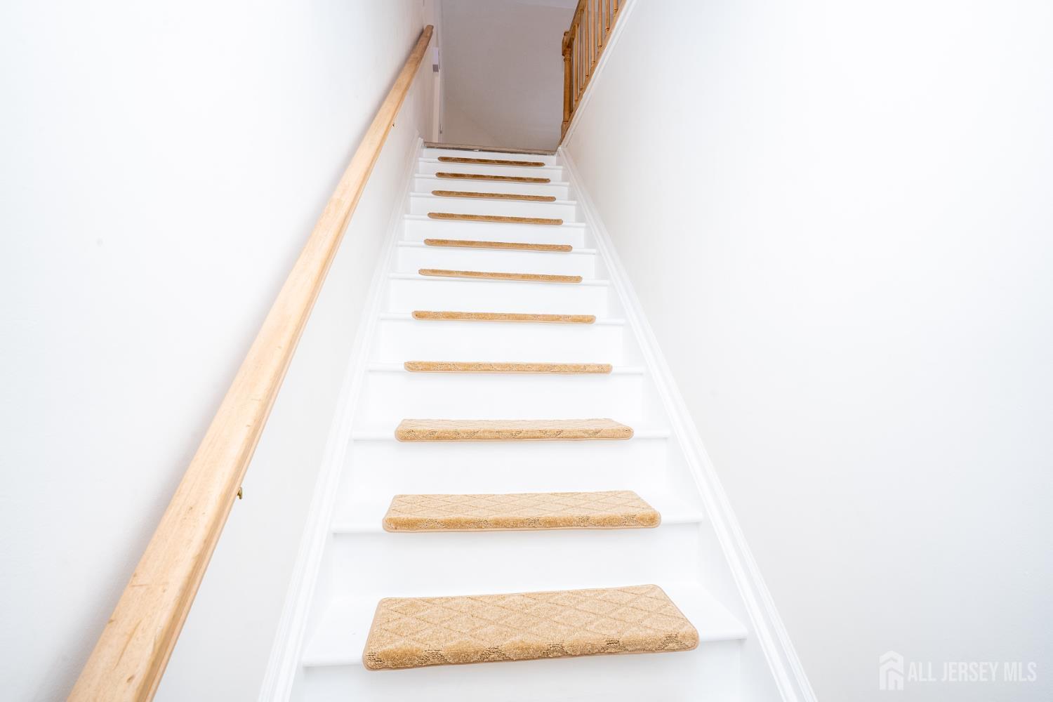 Homes for sale in South Brunswick, NJ | 32 Tanglewood Ct, South Brunswick, NJ 08852 | MLS# 2610131R