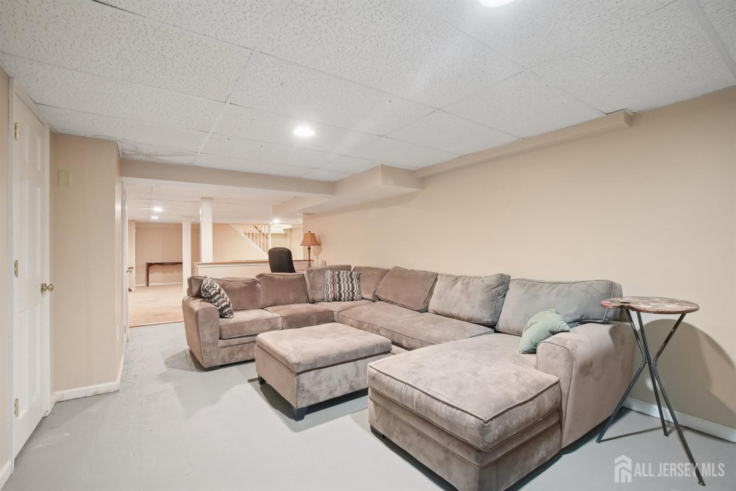 12 Edgewood, Edison, NJ, 08820