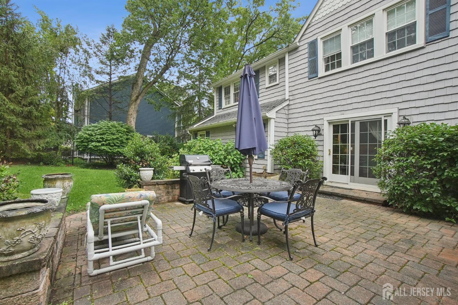 12 Edgewood, Edison, NJ, 08820