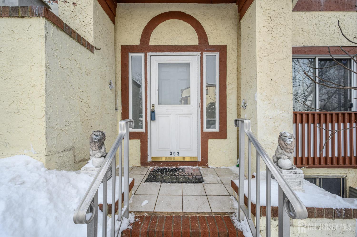 Homes for sale in Woodbridge Proper, NJ | 303 Michaels Ct, Woodbridge Proper, NJ 07095 | MLS# 2610084R