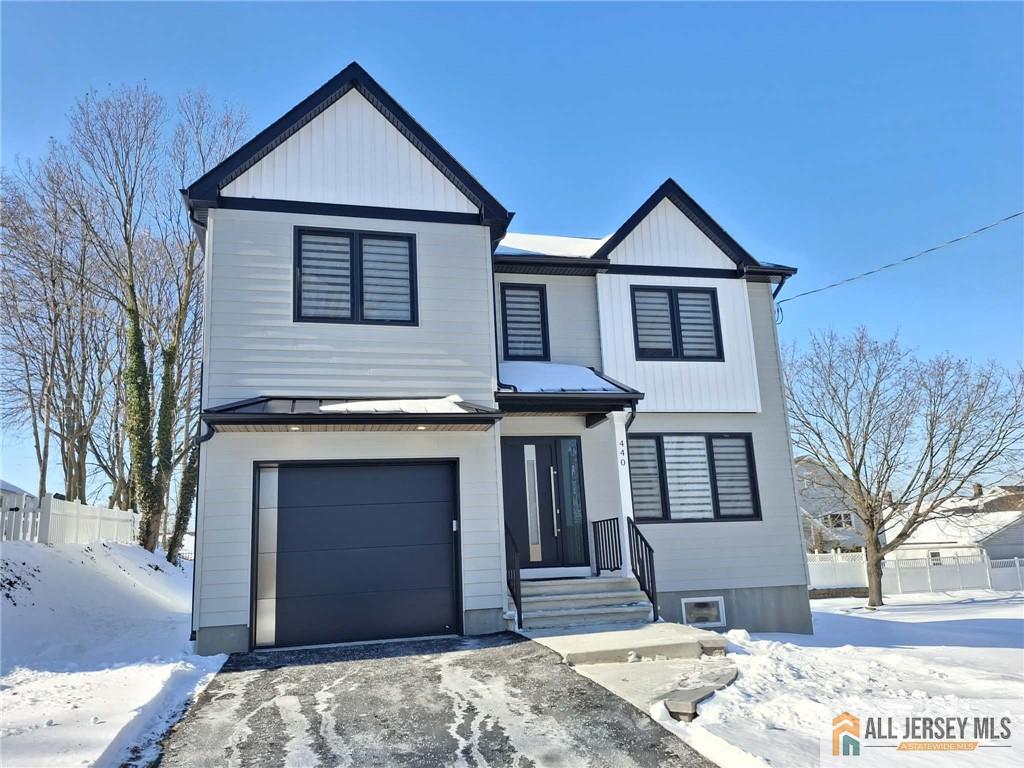 Homes for sale in South Amboy, NJ | 440 Railroad Ave, South Amboy, NJ 08879 | MLS# 2661212M