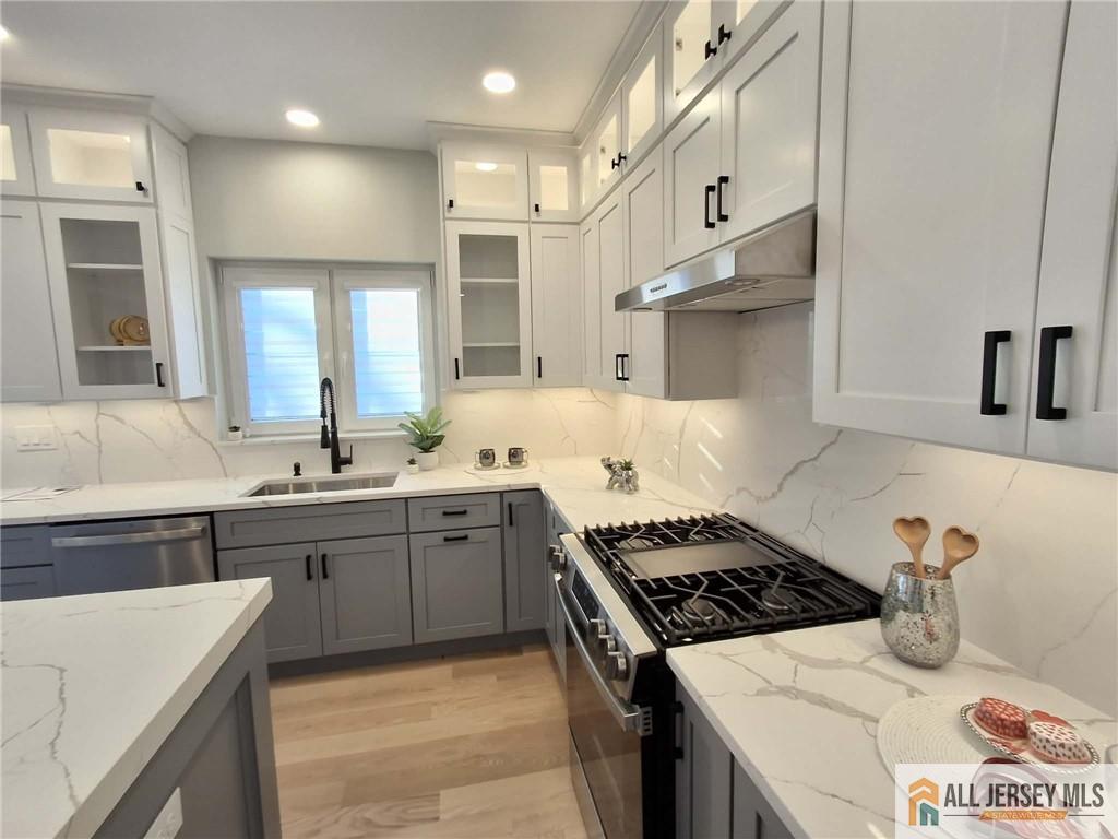 Homes for sale in South Amboy, NJ | 440 Railroad Ave, South Amboy, NJ 08879 | MLS# 2661212M