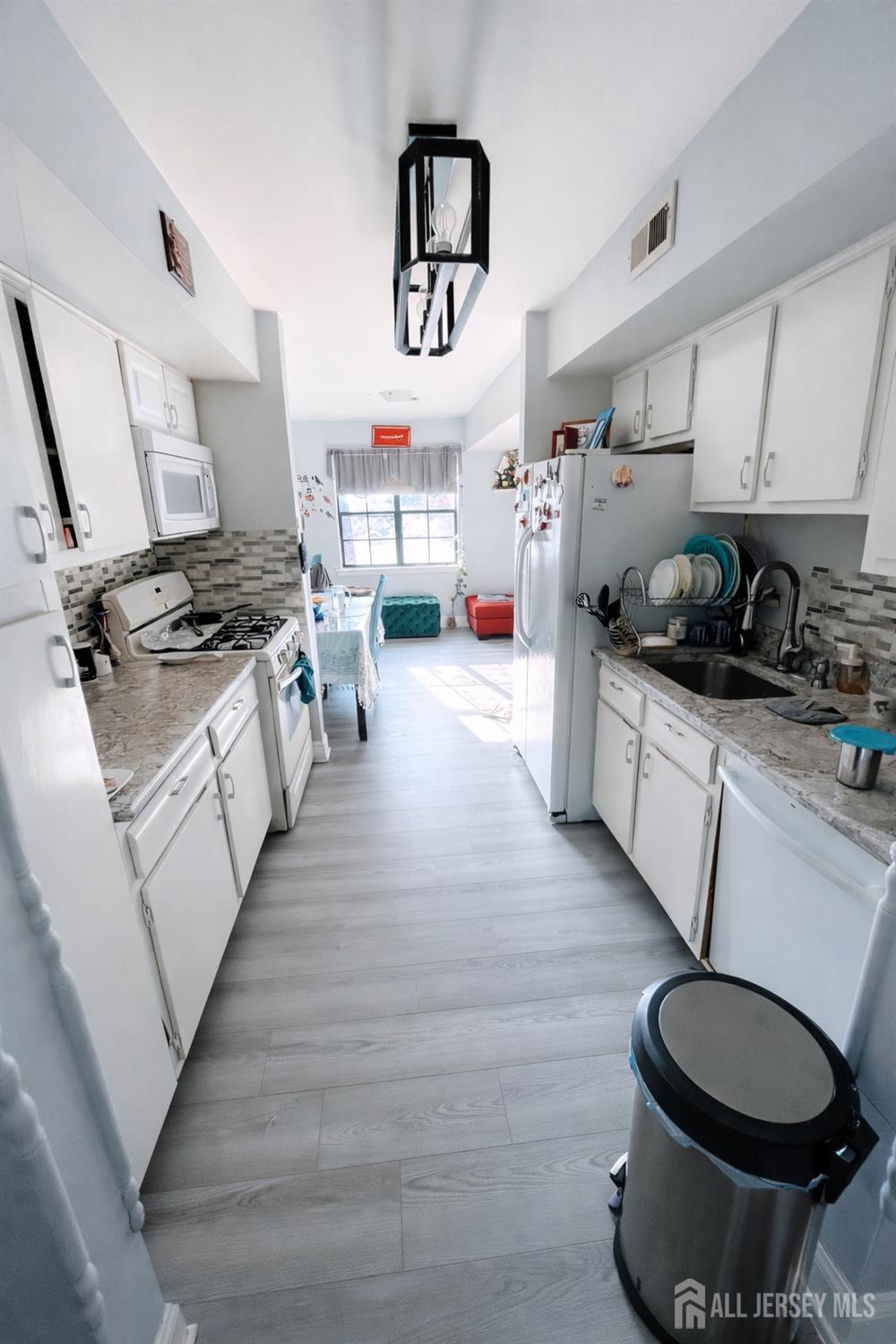 Homes for sale in Woodbridge Proper, NJ | 23-C Powderhorn Ct, Woodbridge Proper, NJ 07095 | MLS# 2610271R