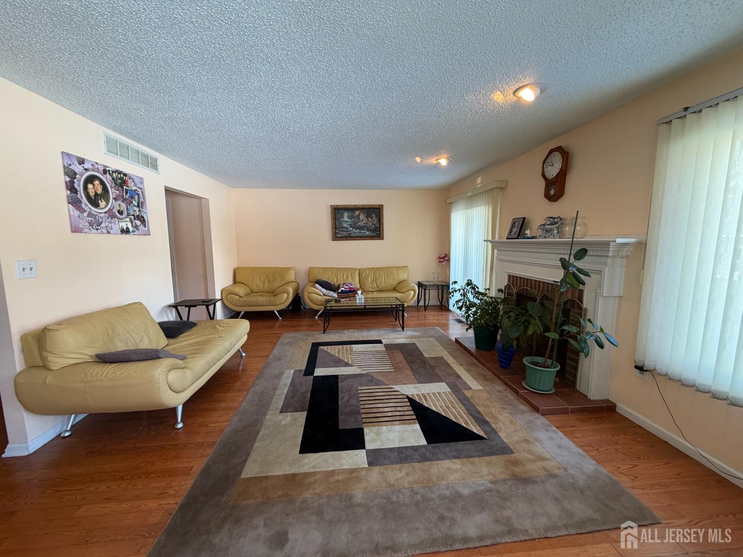 Homes for sale in South Brunswick, NJ | 76 Regal Dr, South Brunswick, NJ 08852 | MLS# 2610308R