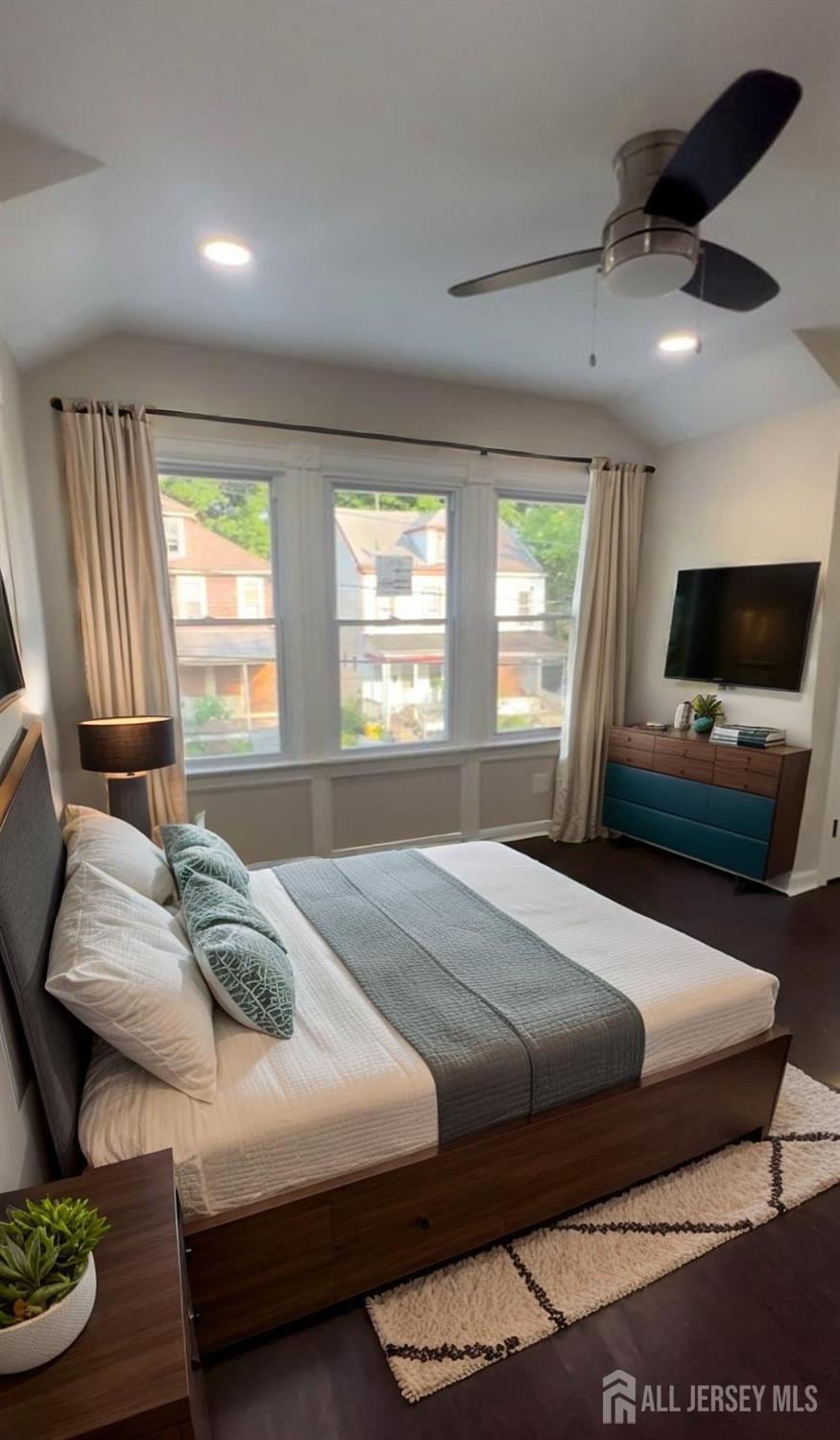 23 W Christoph, Trenton, NJ, 08618