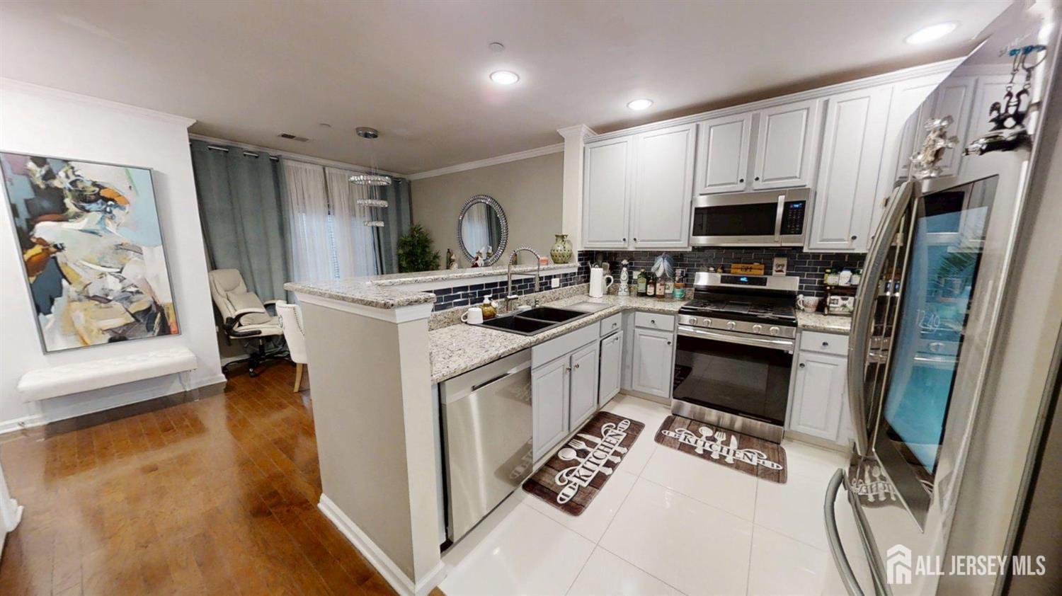 Homes for sale in Perth Amboy, NJ | 368 Rector St #413, Perth Amboy, NJ 08861 | MLS# 2610307R