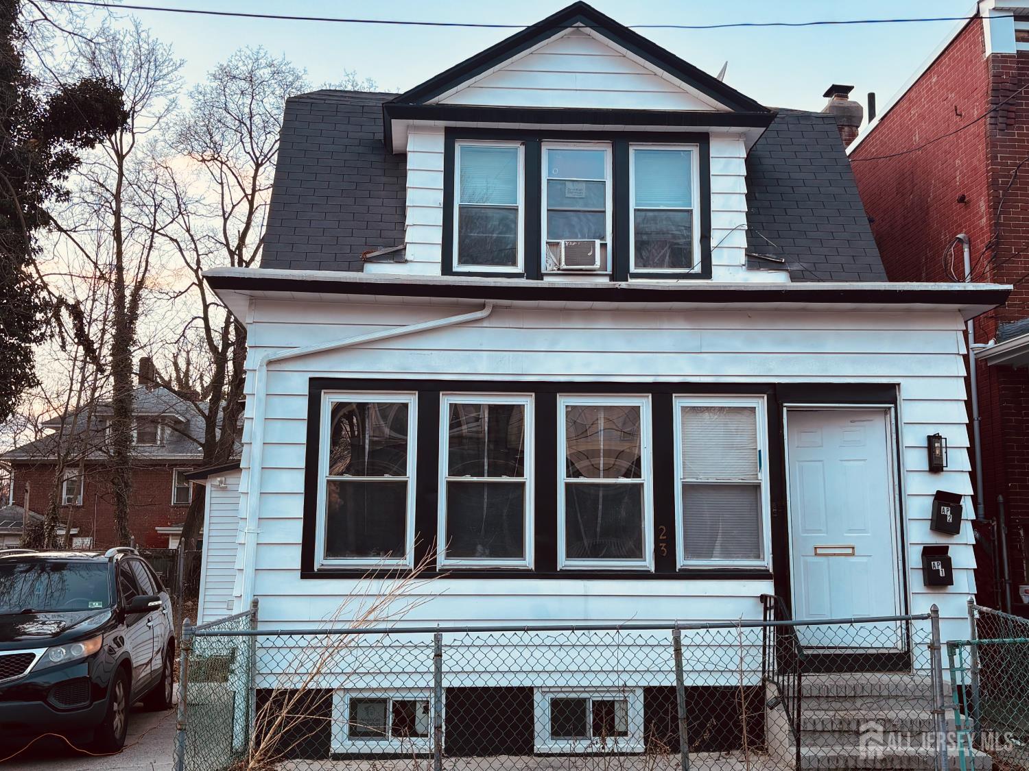 23 W Christoph, Trenton, NJ, 08618