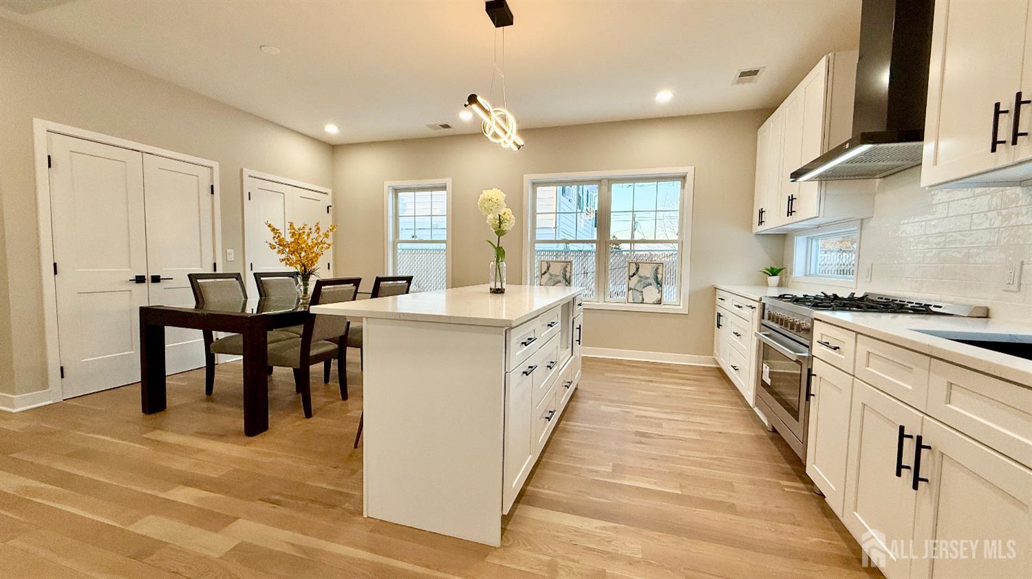 225 Penn, Edison, NJ, 08817