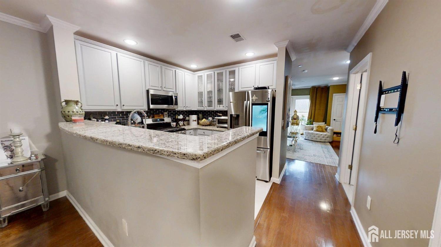 Homes for sale in Perth Amboy, NJ | 368 Rector St #413, Perth Amboy, NJ 08861 | MLS# 2610307R