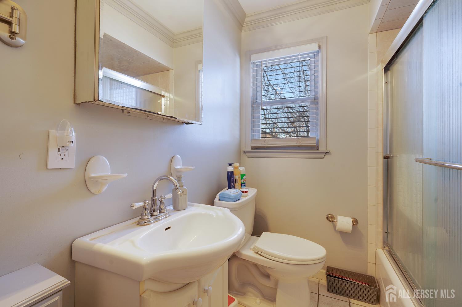 30 Rieder, Edison, NJ, 08817