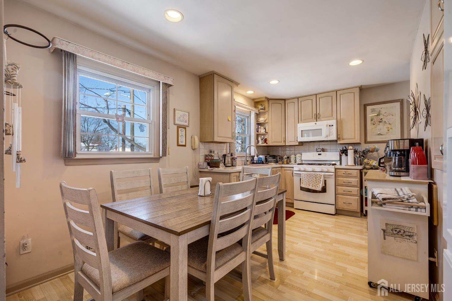 30 Rieder, Edison, NJ, 08817