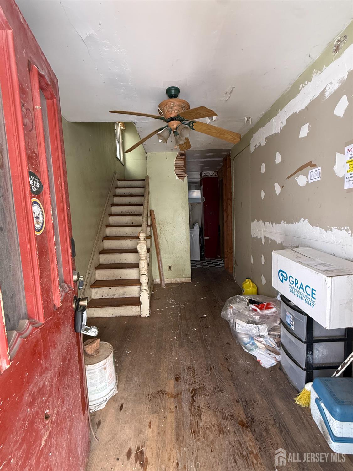 Homes for sale in Bayonne, NJ | 39 W 40 St, Bayonne, NJ 07002 | MLS# 2610411R