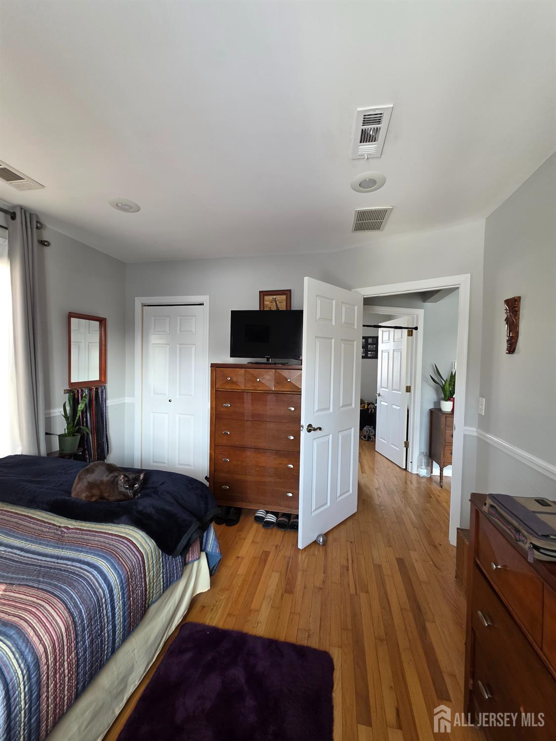 25 Columbia, Trenton, NJ, 08618