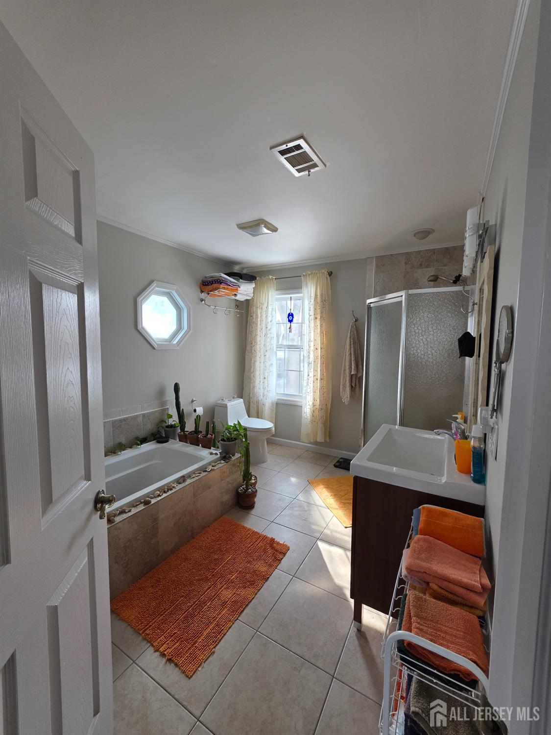 25 Columbia, Trenton, NJ, 08618