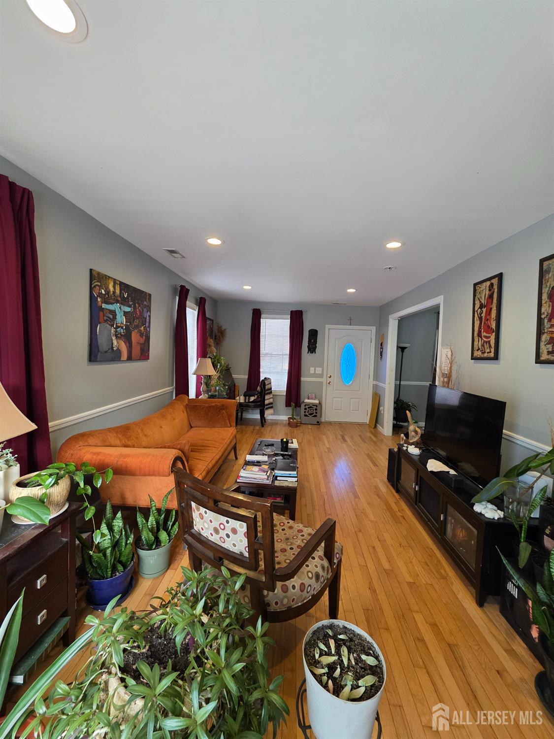 25 Columbia, Trenton, NJ, 08618