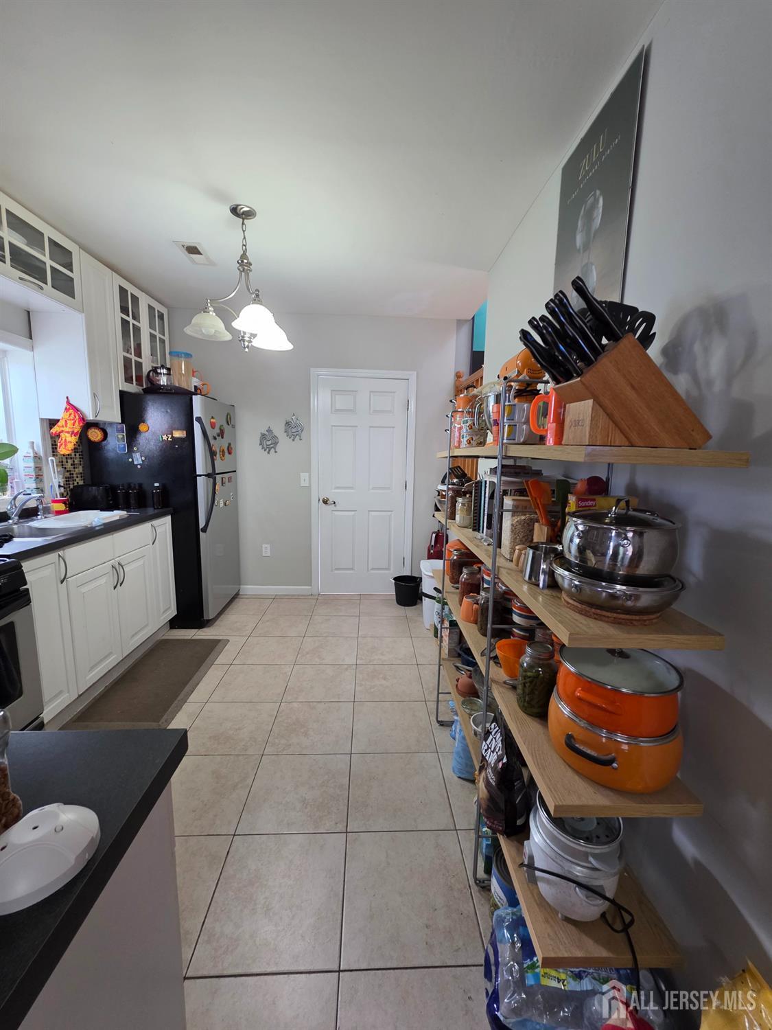 25 Columbia, Trenton, NJ, 08618