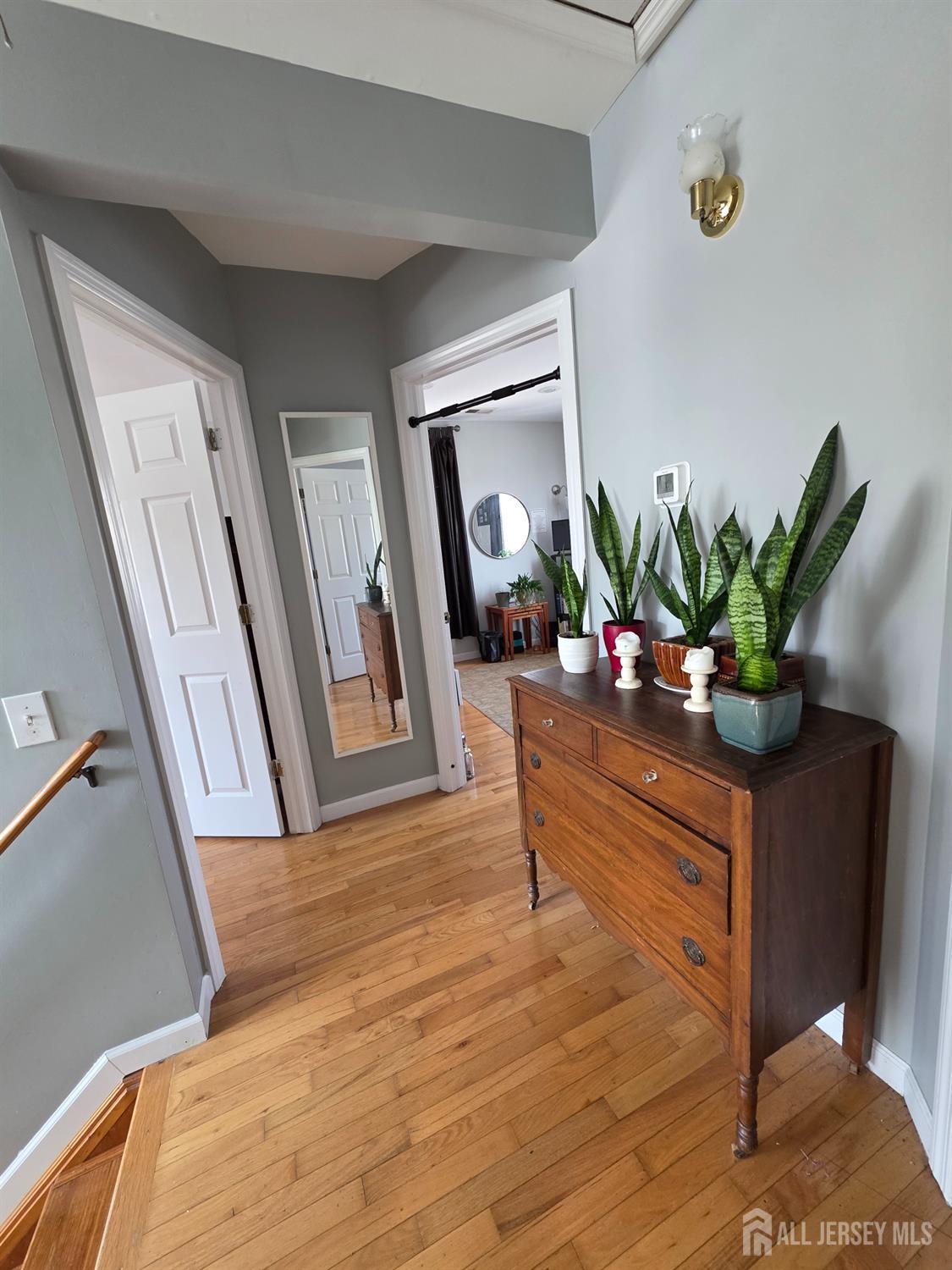 25 Columbia, Trenton, NJ, 08618