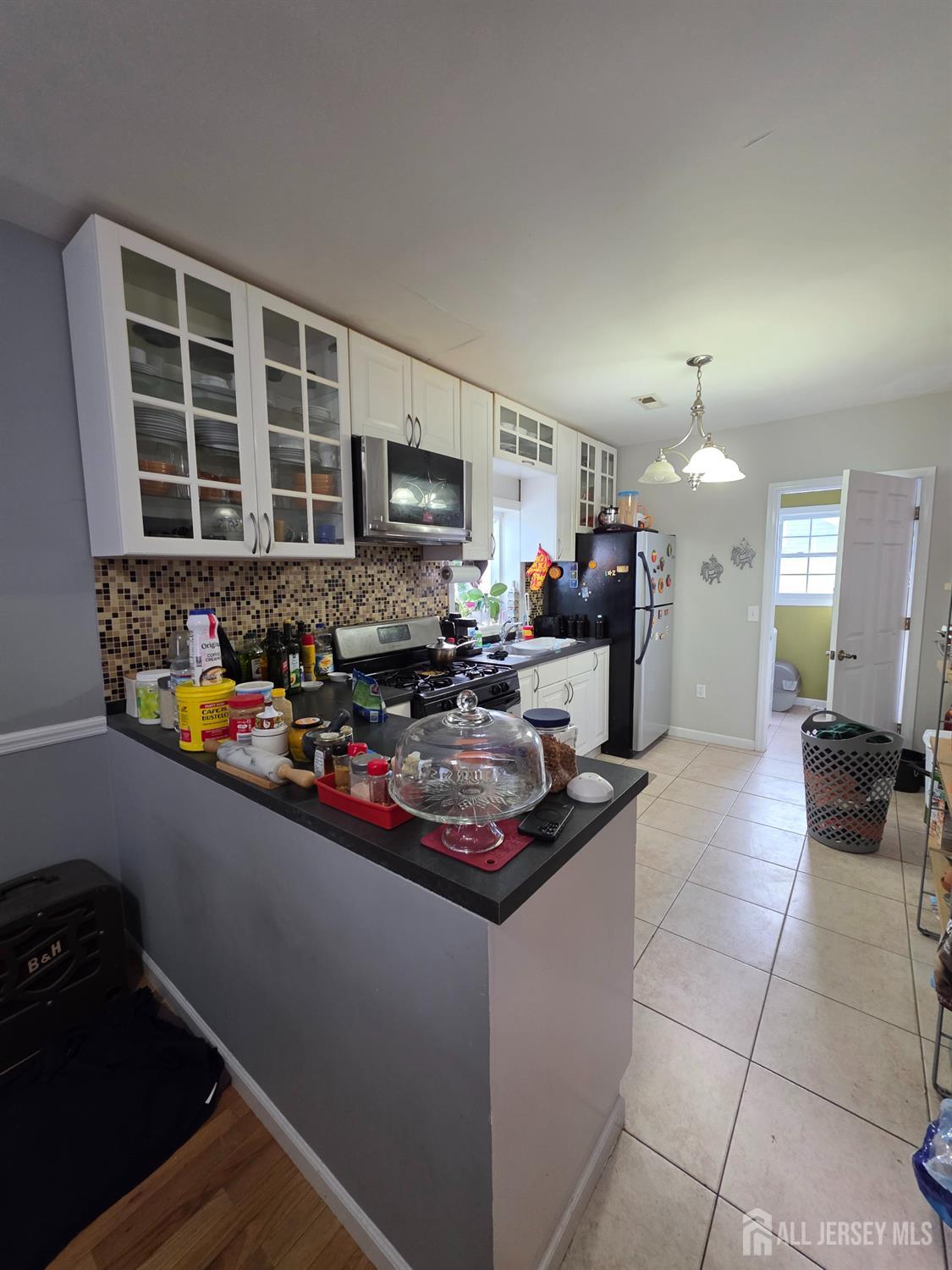 25 Columbia, Trenton, NJ, 08618