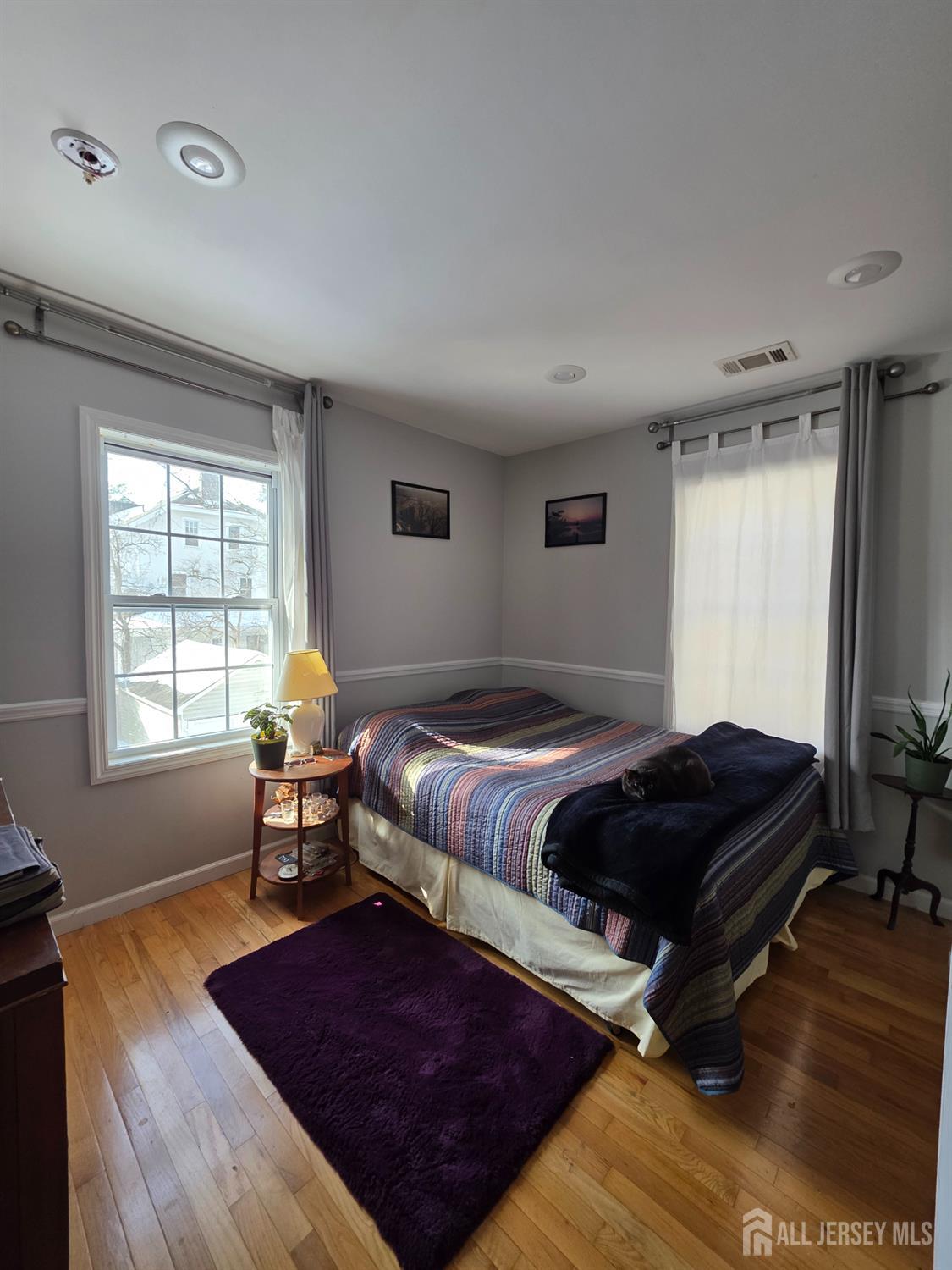 25 Columbia, Trenton, NJ, 08618