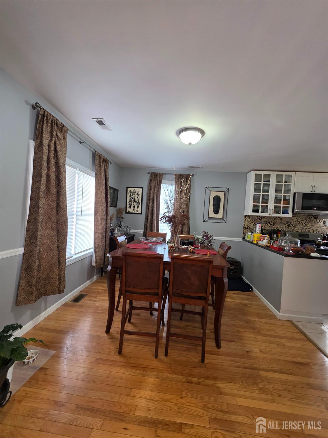 25 Columbia, Trenton, NJ, 08618