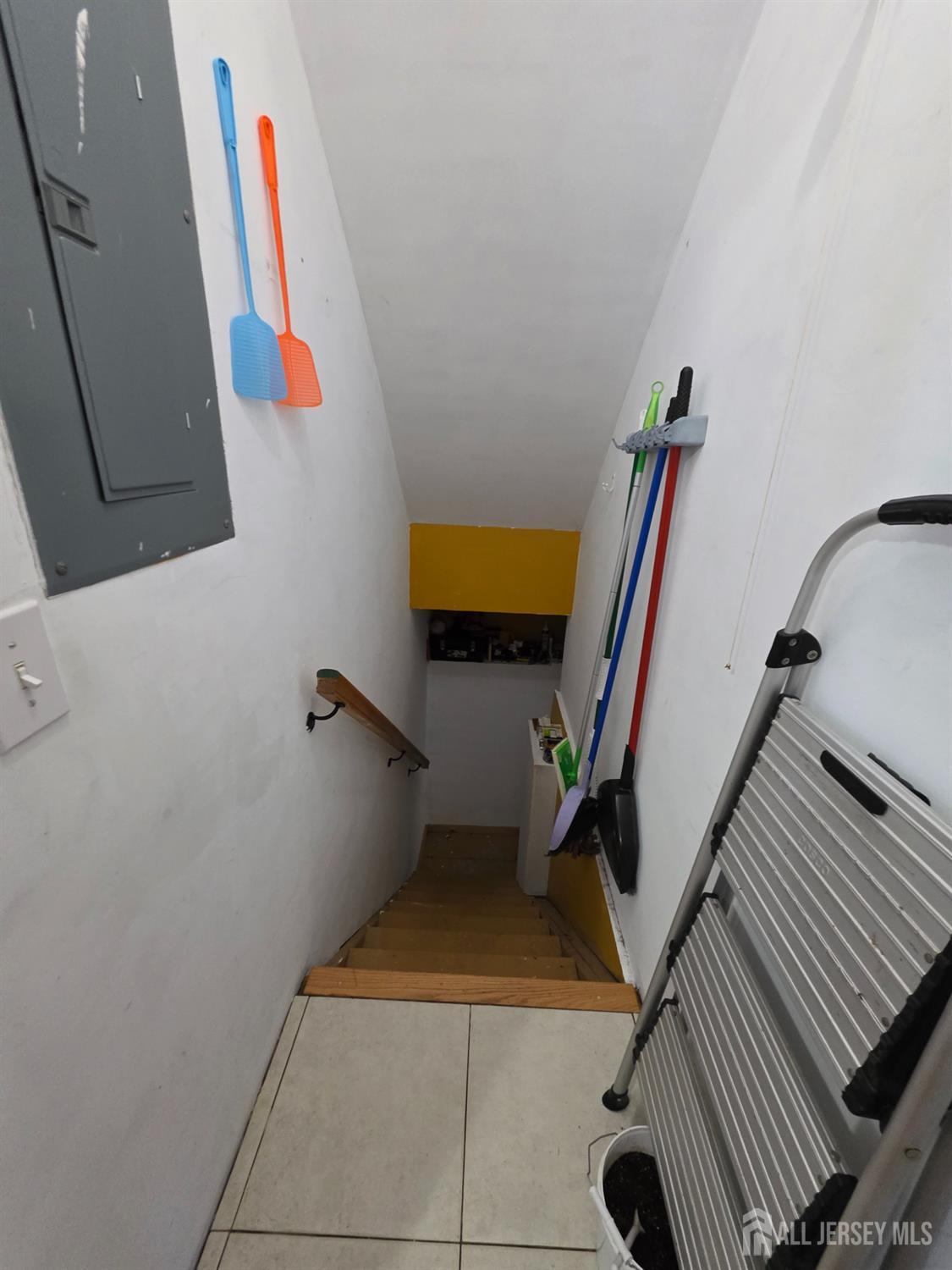 25 Columbia, Trenton, NJ, 08618