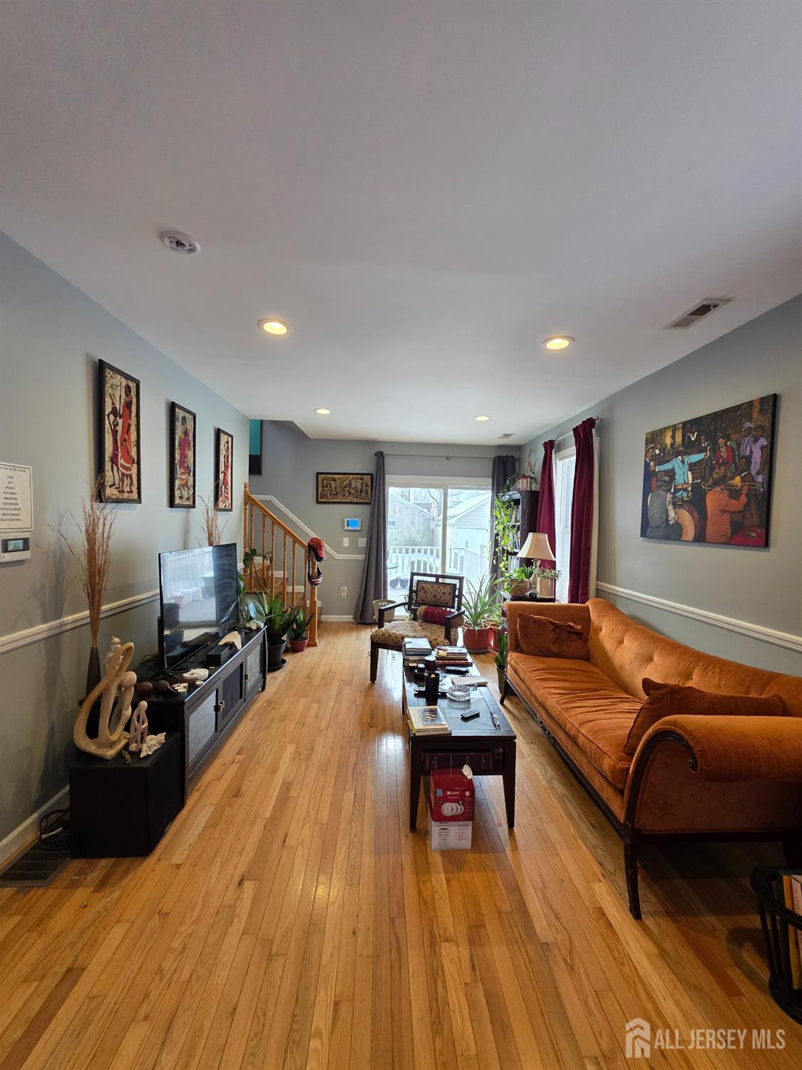 25 Columbia, Trenton, NJ, 08618