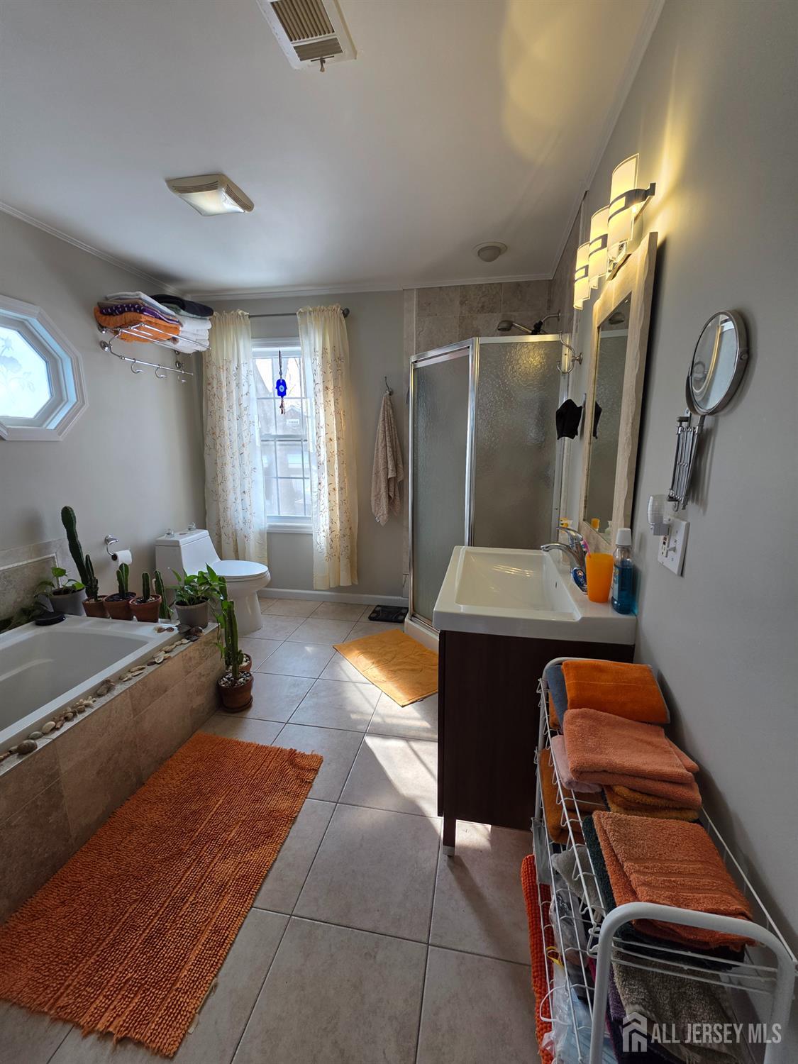 25 Columbia, Trenton, NJ, 08618