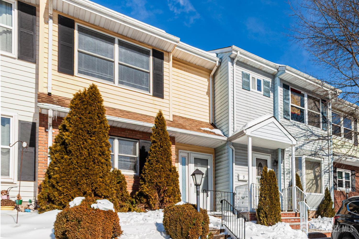 Homes for sale in Manville, NJ | 11 Kyle St, Manville, NJ 08835 | MLS# 2610326R