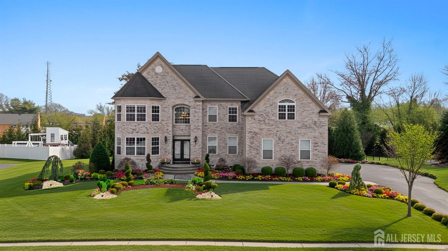 Homes for Sale in East Brunswick, NJ