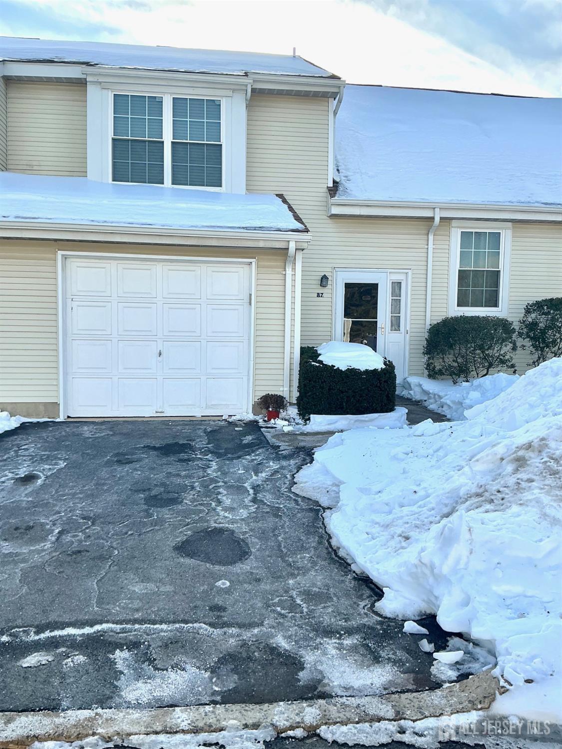 345 Kaplan, Hackensack, NJ, 07601