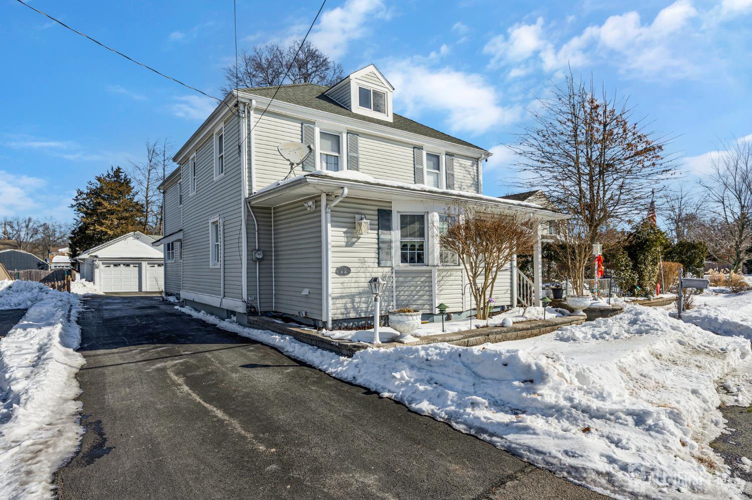 40 W Hill Road, Colonia, NJ, 07067