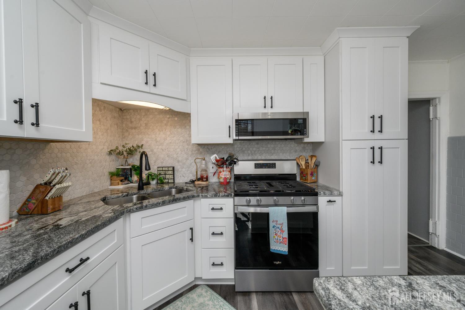 1326 Herbert, Monroe, NJ, 08094