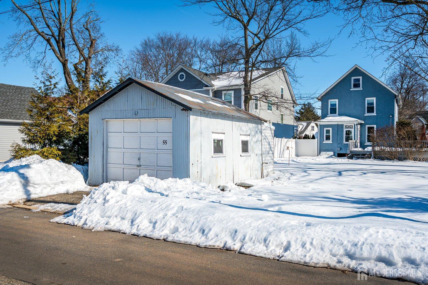 Homes for sale in Metuchen, NJ | 55 Grove Ave, Metuchen, NJ 08840 | MLS# 2609697R