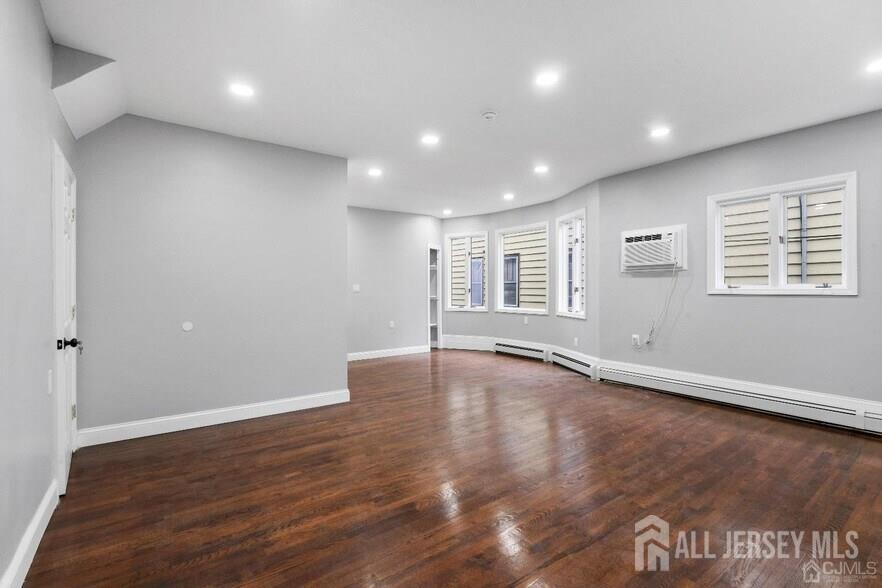 29 S S 2nd, Highland Park, NJ, 08904