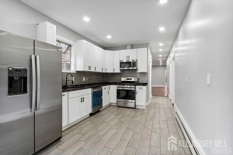 29 S S 2nd, Highland Park, NJ, 08904