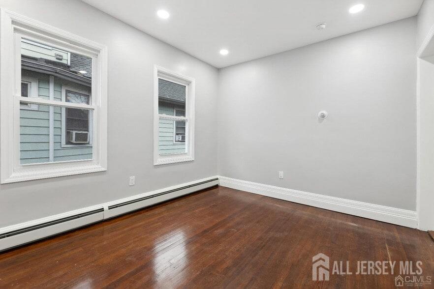 29 S S 2nd, Highland Park, NJ, 08904